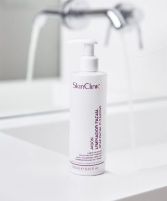 Ansiktsrengöring kombinerad till fet hy SkinClinic Facial Cleansing Soap